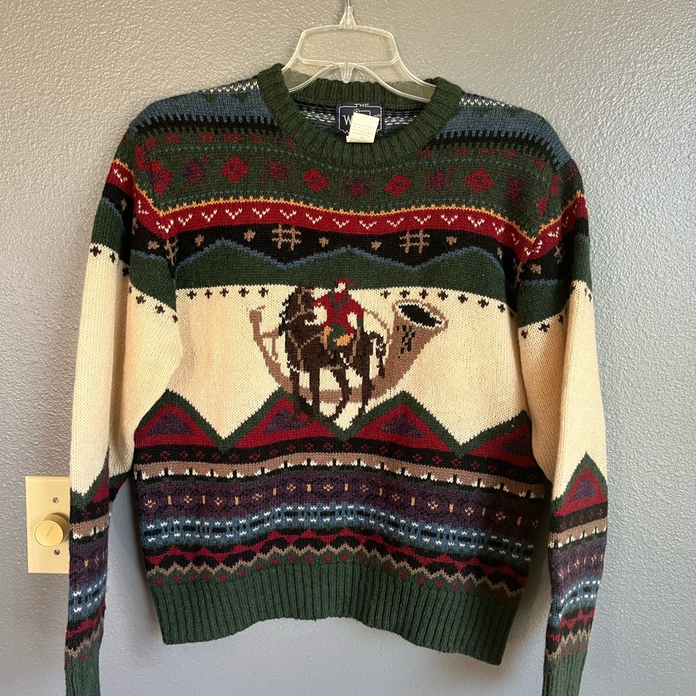 Vintage The Woolrich Sweater Size Medium Women’s